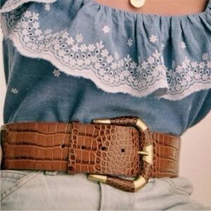 [NWT] Sezane Cognac Crocodile Leather Sophie Belt